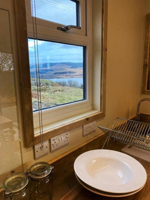 Odhran Lodge, St Conan'S Escape: Home With A View Loch Awe Extérieur photo